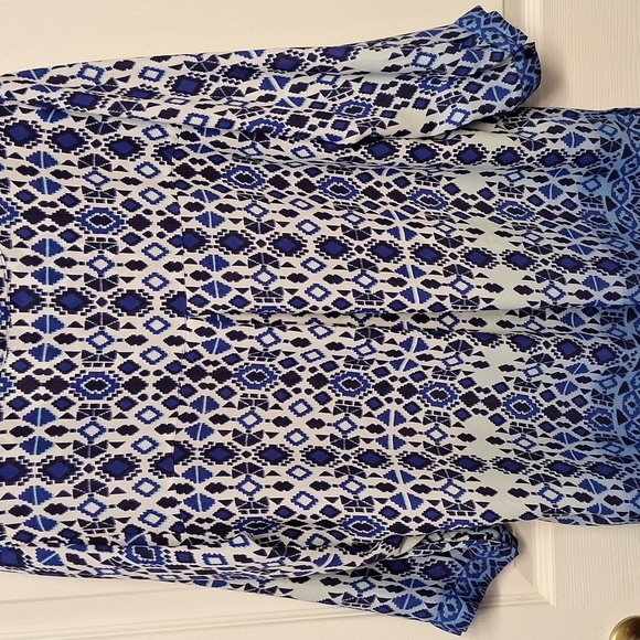 a. Rose & Olive Blue Graphic 3/4 Sleeve Tunic Size 1X - Picture 3 of 4